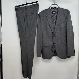 NWT Hugo BOSS Performance BI Stretch Slim-Fit Suit Size 38R Gray Wool Blend